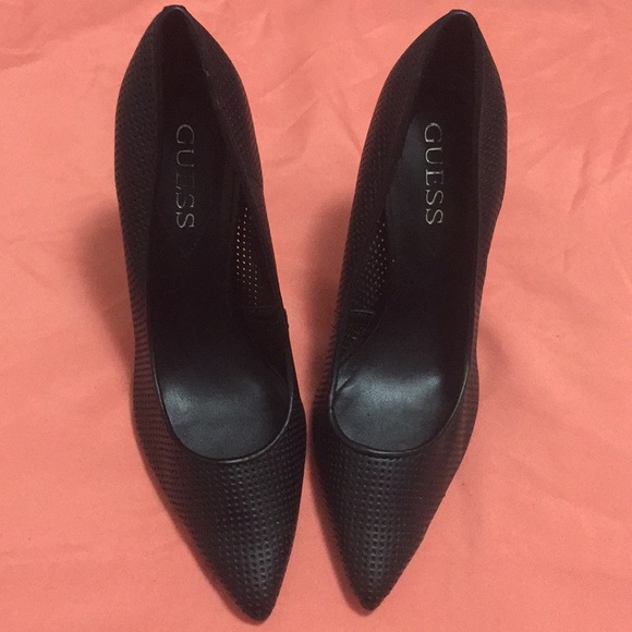 Guess Shoes - Black GUESS pumps
